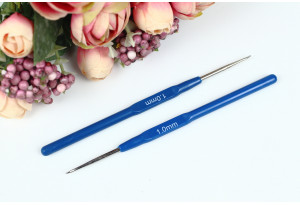 Крючок для вязания с пластмассовой ручкой 1.0 мм